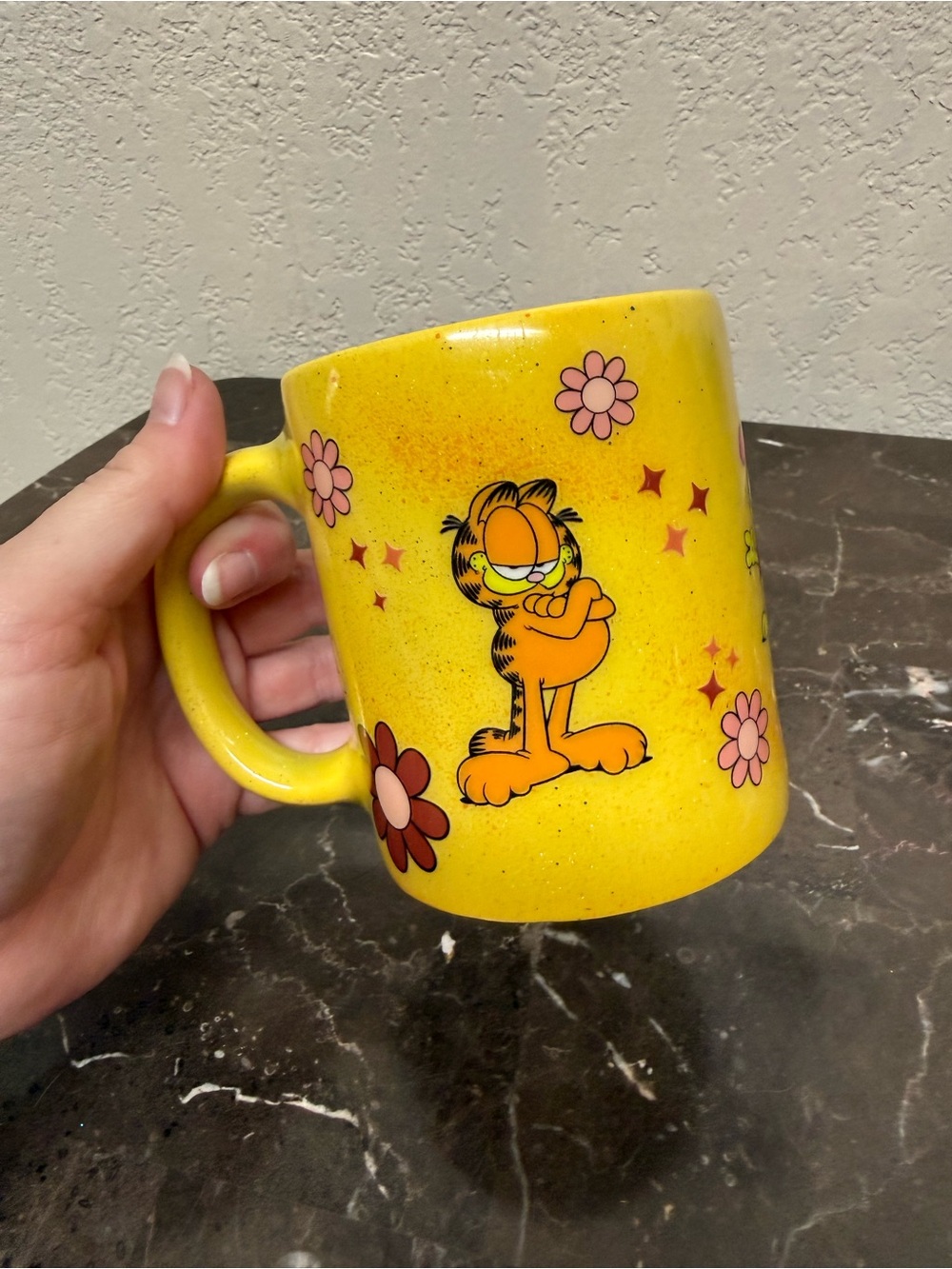 Retro Garfield Yellow Floral Glitter Coffee Mug